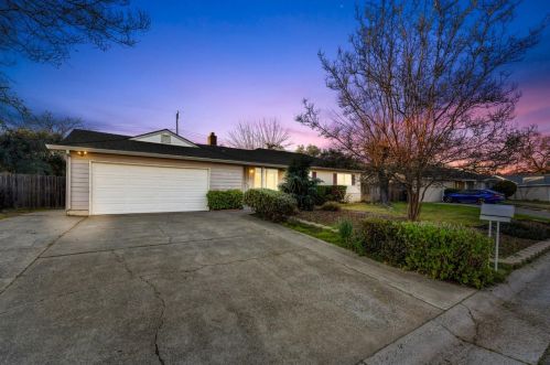 5213 Tucson Cir, Fair Oaks, CA 95628-4020