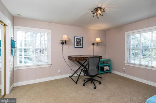 10 Alta Vista Dr, Princeton NJ  08540-7406 exterior