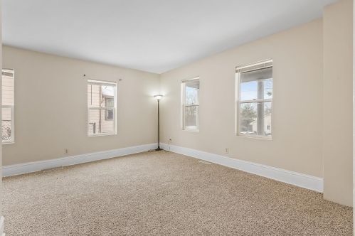 220 Belvidere St, Saint Paul MN  55107-3140 exterior