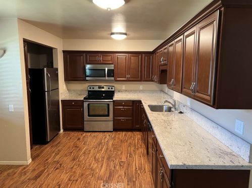 5970 Hickory St, Carpinteria, CA 93013-2731