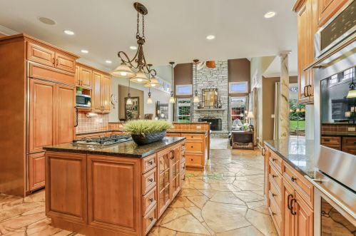 12924 Archer Ave, Lemont IL  60439-4705 exterior