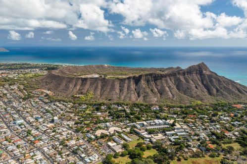 3715 Diamond Head Cir, Honolulu HI  96815-4424 exterior