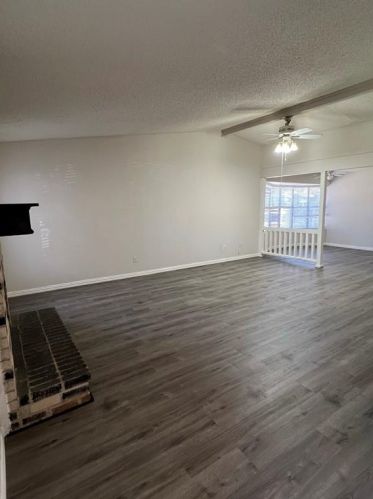 2906 Carnaby Ln, Garland TX  75044-4620 exterior