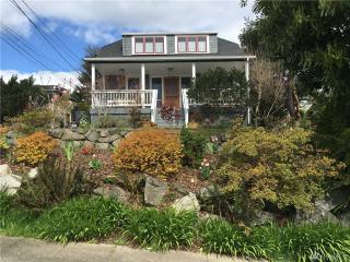 5404 Holly St, Seattle, WA 98118-3465