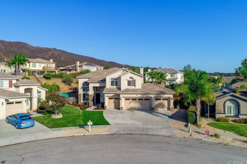 36367 Ridgeview Pl, Yucaipa, CA 92399-5808