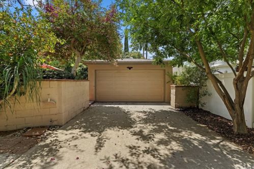 3391 Mono Dr, Riverside CA  92506-2151 exterior