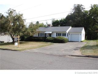19 Taft Cir, Watertown, CT 06795-1808