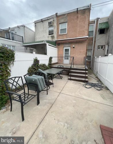 2840 16 St, Philadelphia PA  19145-4602 exterior