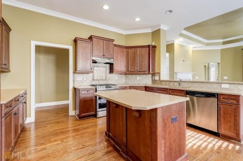 203 Hickory Nut Ln, Holly Springs, GA 30115-5225