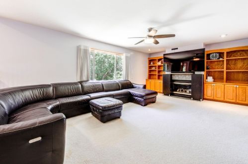 7180 Whitehall Rd, Prior Lake, MN 55379-8084