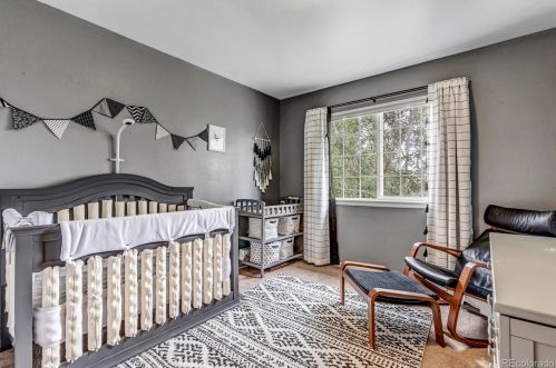 18683 Crestridge Dr, Aurora CO 80015-5128 exterior