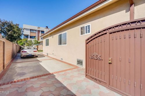 809 Lomita Ave, Glendale CA  91205-1617 exterior