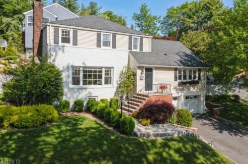 1 Undercliff Ter, Town Center, NJ 07052-3929