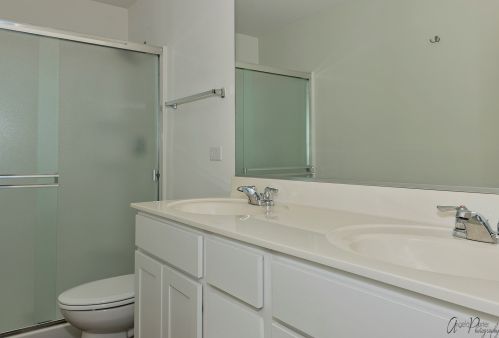 2454 Aurora Dr, Pingree Grove IL  60140-6403 exterior