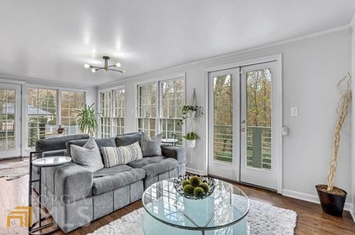 4175 Harrogate Dr, Atlanta GA  30327-3624 exterior