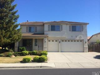 901 Cedarcrest Dr, Vacaville, CA 95687-7881