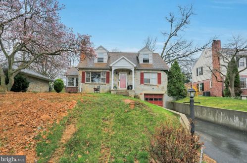 850 Moffett Ln, York, PA 17403-3315