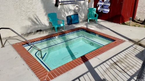 4229 Rosecrans Ave, Hawthorne CA  90250-7275 exterior