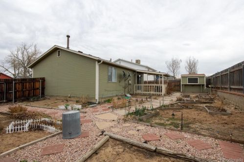 14602 Elk Pl, Denver CO 80239-5429 exterior