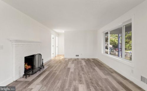 1515 Oakview Dr, Silver Spring MD 20903-2243 exterior