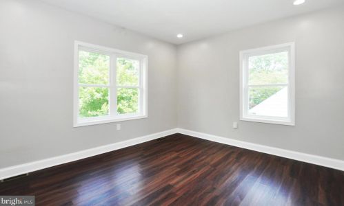 1002 Robin Rd, Silver Spring MD 20901-1872 exterior