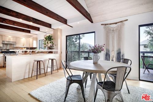 19806 Valley View Dr, Topanga, CA 90290-3258