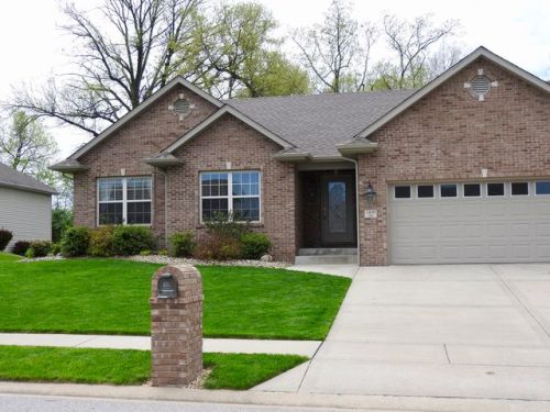 2420 Calico Ln, Maryville, IL 62062-6871