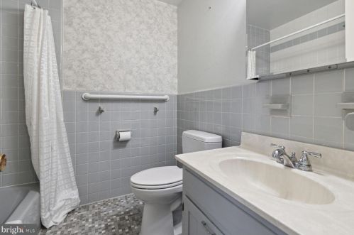 2417 Gate Dr, Silver Spring MD 20906-2207 exterior