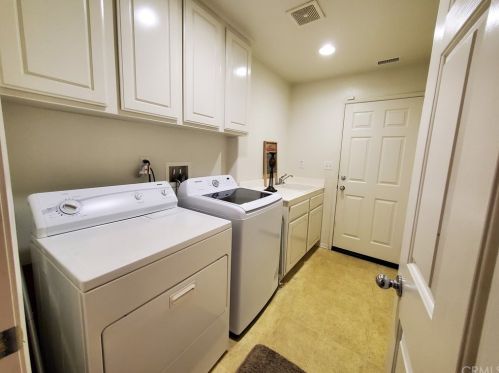 9464 Calico Trl, Riverside CA  92508-6836 exterior