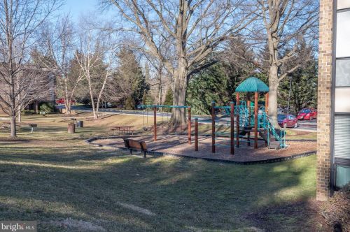 2016 Coleridge Dr, Silver Spring MD 20902-5240 exterior