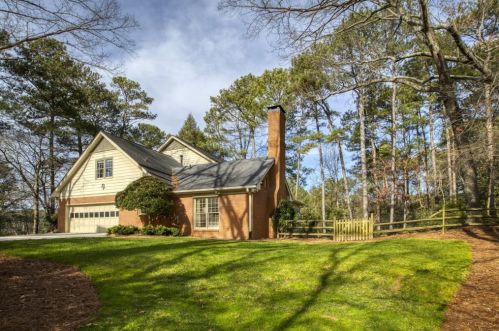 230 Cameron Rdg Dr, Atlanta GA  30328-4709 exterior