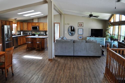3040 60th St, Montevideo, MN 56265-4032
