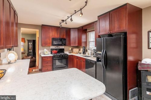 430 Princeton Rd, Tavistock NJ exterior