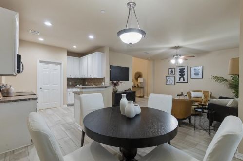 3622 Boxwood Dr, Garland TX 75040-8798 exterior