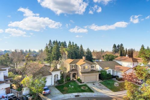 6919 Romanzo Way, Elk Grove, CA 95758-5444