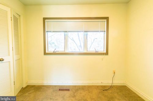 36 Nelson Ridge Rd, Princeton NJ  08540-7436 exterior