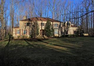 42 Oak Knoll Rd, Mendham, NJ 07945-3100
