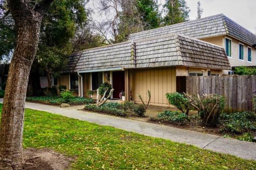 4708 Canyon River Ct, San Jose, CA 95136-2704