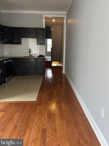 2225 16th St, Philadelphia, PA 19132-4419