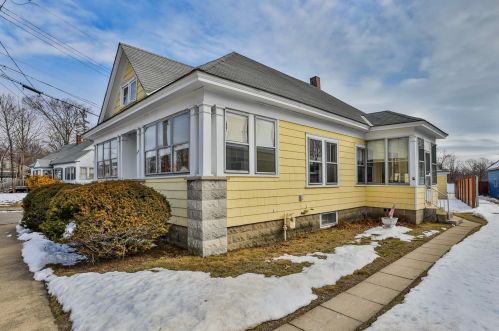 149 Tolles St, Nashua, NH 03064-2306