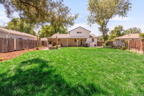 4910 Pearl St, Englewood CO  80113-6914 exterior