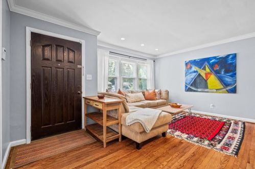 1627 Beacon Hill Blvd, Atlanta GA  30329-2517 exterior