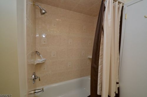 7 Sunnyhill Rd, Dover NJ  07801-3715 exterior