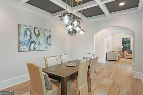 2731 Arden Rd, Atlanta GA  30305-1913 exterior