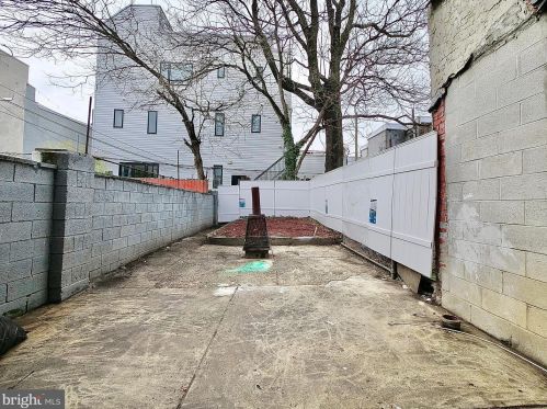 1314 16th St, Philadelphia PA  19146-4709 exterior