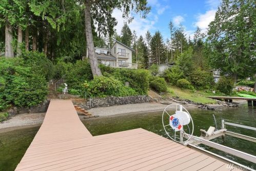 1250 Mason Lake Dr, Grapeview, WA 98546-9797