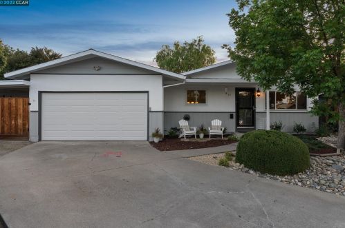 21 Easter Ct, Pacheco, CA 94553-5013