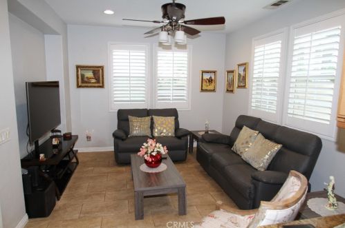 2660 Madison Cir, Anaheim CA  92801-4954 exterior