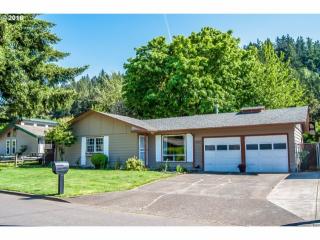 15452 Bush St, Portland, OR 97236-2249
