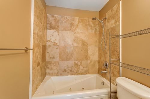 959 Auburnview Dr, Cincinnati OH  45206-2582 exterior